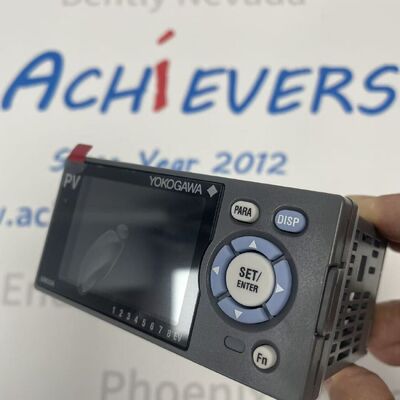 YOKOGAWA UM33A-000-11LP 高性能産業用デジタル指示計
