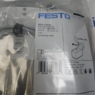 Festo NEBV-Z4WA2L-R-E-2 電磁弁接続ケーブル