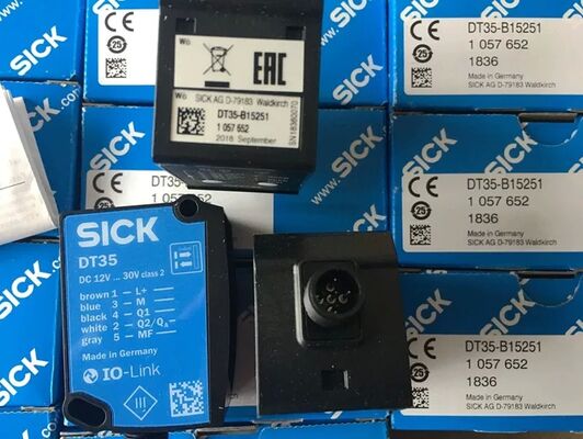 SICK dt35 b15251 データシート 飛行時間のレーザー距離センサー