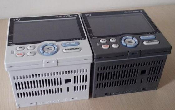 UT55A-001-10-00 YOKOGAWA デジタル表示コントローラ 電源 100-240 V AC
