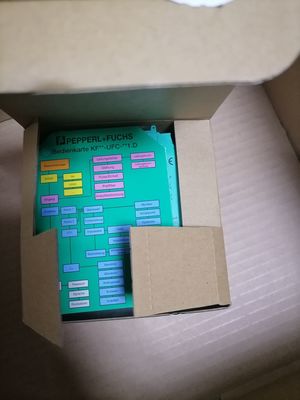 ペッパール+フックス KFU8-UFC-1.D トリップ値を持つ周波数変換器