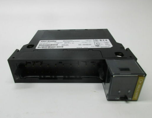 1756-OF8 ALLEN BRADLEY コントロールロジックス 8 Pt A/O Iまたは V モジュール ± 10V 0...20 mA