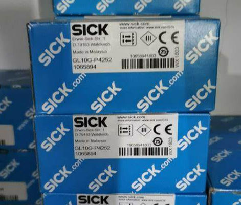 SICK GL10G-P4252 光電センサー G10 20mm x 50mm x 39mm