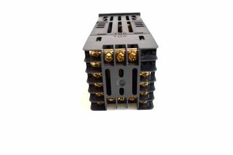 ハニーウェル DC120L-1-0-0-0-1-0-0 温度制限コントローラ,ユニバーサル入力,1/16-DIN,リレー出力