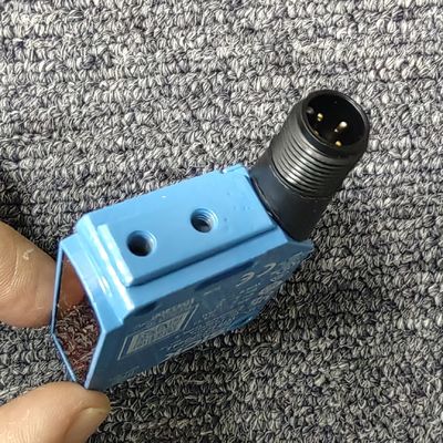 余剰 SICK DE-79183 ウォルドキーチ SICK スキャナー 赤灯