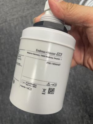エンドレス ハーザー FDU91-RGЗAA FMU9xに接続するためのレベルと流量測定のための超音波センサー