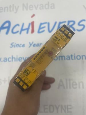 Pilz 安全リレー 751103 タイプ PNOZ s3 C 24VDC 2n/o 3点グリッパー機能
