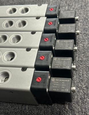 ノルグレン V60... V63シリーズ V62C513A-A218J パイロット電磁弁 10-30 VDC 動作電圧と 8 つのデジタル入力