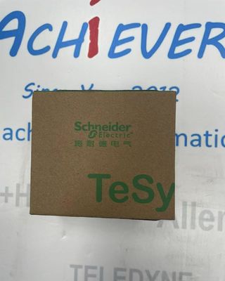 耐久性のあるシュナイダー・エレクトリック LRD21 熱過負荷リレー 7.874" 200.00mm マウントホール間隔とNAMURインターフェース