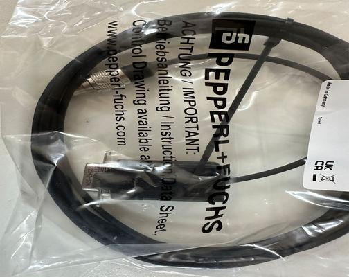 P&F UC-30GM-R2 インターフェースケーブル (前面ラベリング、入力周波数 0.001 ... 10000 Hz)