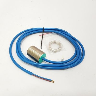 P&F NJ10-30GM-N 誘導型センサ 0 ... 20 mA 電流および 0 ... 200 Hz スイッチング周波数、産業用途向け