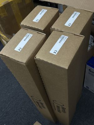ベントリー ネバダ 330881-28-00-135-03-00 工業環境での正確な測定のための近距離変換器