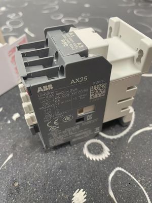 ABB AX25-30-10-80 ACコンタクタ 単極 シングルエンド信号タイプ、長寿命性能のためのIP67保護等級