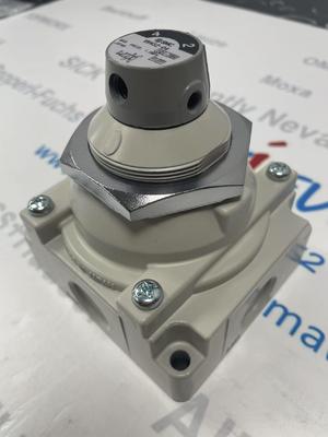 SMC VH432-04 精密な制御と耐久性のある手動バルブ