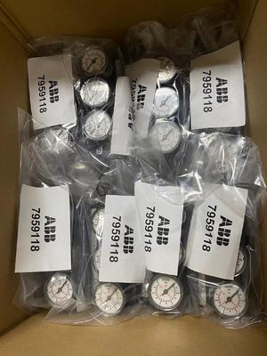 ABB 7959118 アナログ出力を持つバルブポジショナー 4 bis 20 MA からプログラム可能 環境温度 0-70°C