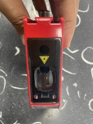 Leuze ODSL 96B M/C66-S12 オプティカル距離センサー