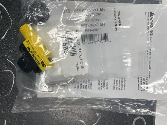 バナー QS18VP6LLPQ8 シリーズ 全方位型光電センサ