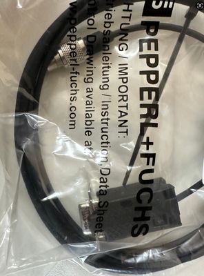 超音波センサー用のペッパール+フックス UC-30GM-R2 インターフェースケーブル