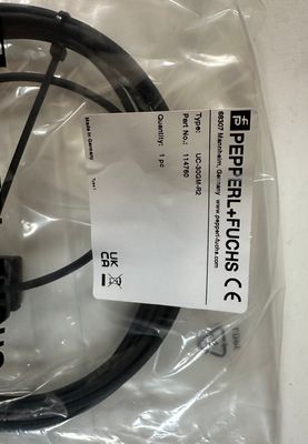 超音波センサー用のペッパール+フックス UC-30GM-R2 インターフェースケーブル