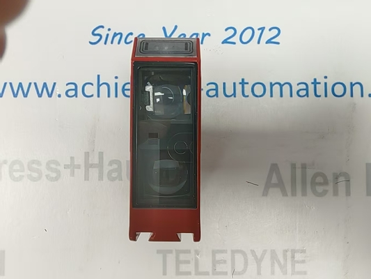Leuze HRT 96MP-1630-800-41 背景遮断付きの拡散センサー