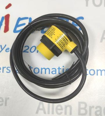 BANNER エンジニアリング U-GAGE T30 光電センサー