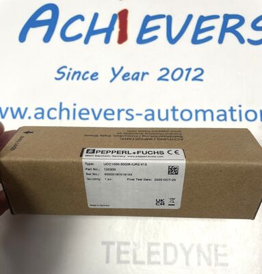 ペッパール+フックス UCC1000-30GM-IUR2-V15 超音波センサー