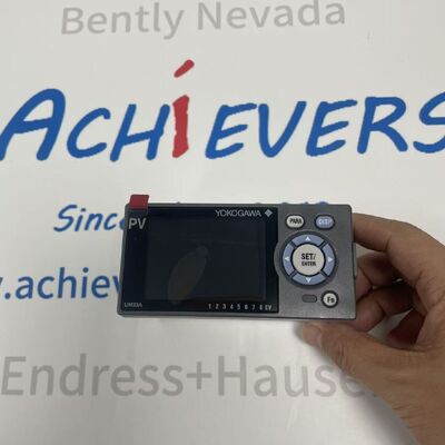YOKOGAWA UM33A-000-11LP 高性能産業用デジタル指示計