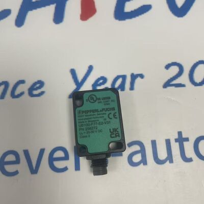 Pepperl+Fuchs UB100-F77-E2-V31 超音波直接検出センサー