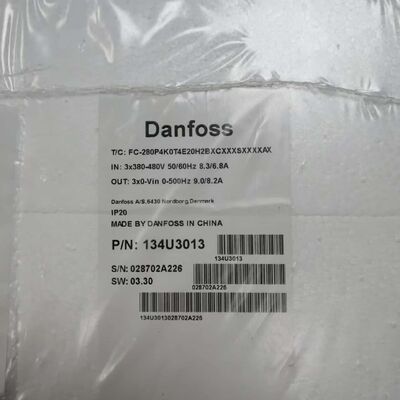Danfoss FC-280P4K0T4E20H2BXCXX VLT Midi ドライブ 4kW 380-480V Profibus AC 周波数コンバータ