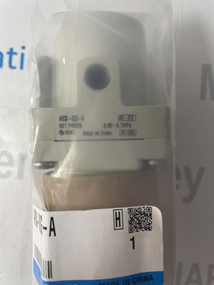 SMC AR30-02G-A モジュラエアレギュレータ プラスチックハウジングとLEDディスプレイ